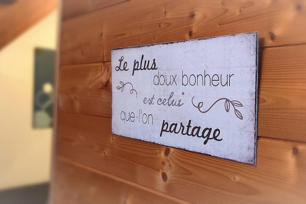Apartmán Duplex Avec Terrasse Lempdes Exteriér fotografie